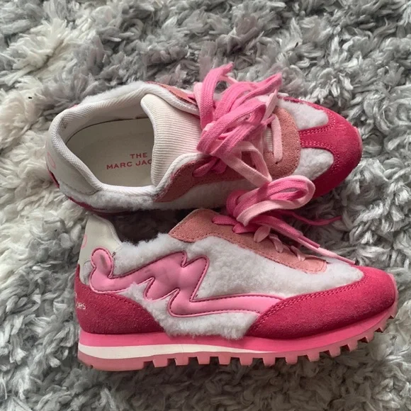 marc jacobs pink shoes